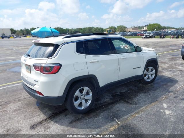 3C4NJCBBXKT655095 Jeep Compass Latitude Fwd