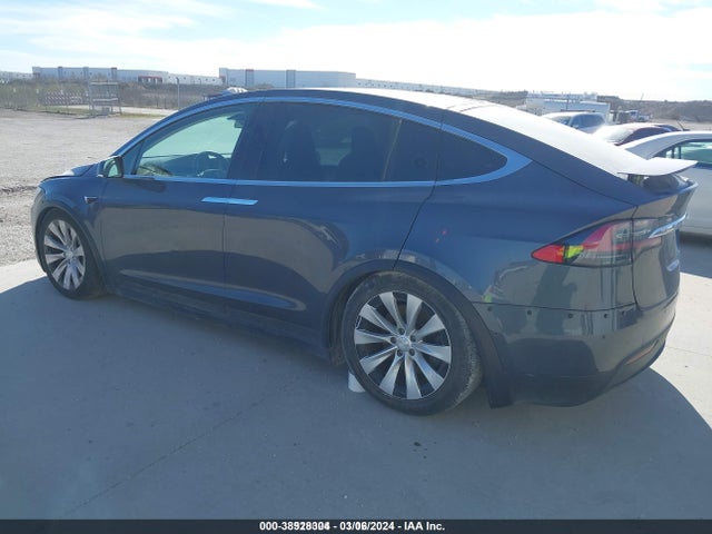 Tesla MODEL X 2019 5YJXCBE2XKF184704 Image 3