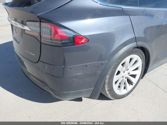 Tesla MODEL X 2019 5YJXCBE2XKF184704 Image 6