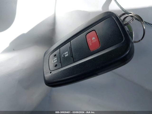 Toyota Prius Le 2022 JTDKAMFUXN3172839 Image 11