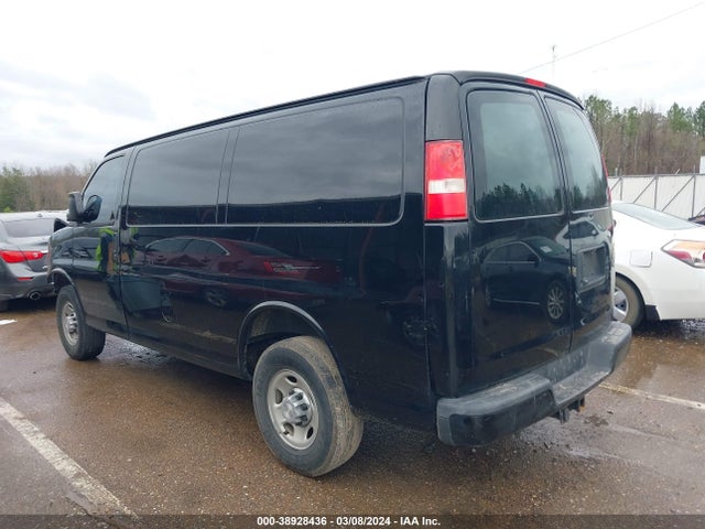 Chevrolet Express 2500 Work Van 2017 1GCWGAFF2H1110142 Image 3