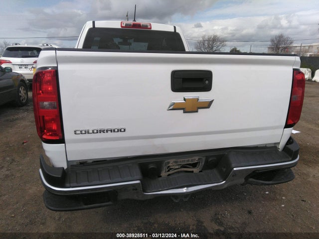 Chevrolet Colorado Wt 2019 1GCHSBEA6K1348375 Image 16