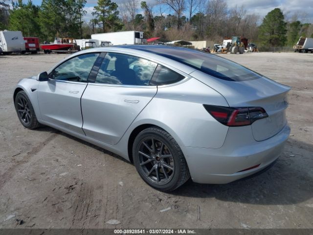 5YJ3E1EA4JF044544 Tesla Model 3 Long Range/mid Range