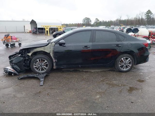 3KPF24AD8NE503285 KIA Forte Lxs