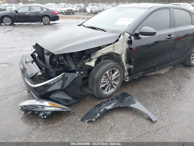 3KPF24AD8NE503285 KIA Forte Lxs