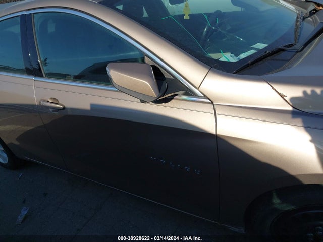 Chevrolet MALIBU LT 2018 1G1ZD5ST3JF195065 Image 13