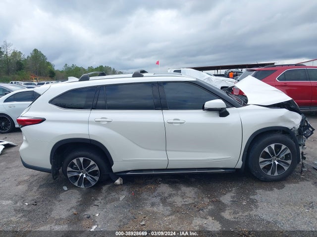 Toyota Highlander Xle 2021 5TDGZRAH7MS526321 Image 14