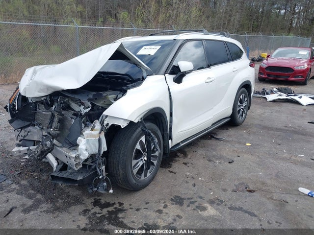 Toyota Highlander Xle 2021 5TDGZRAH7MS526321 Image 2