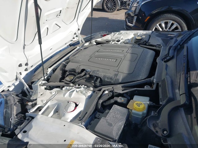 2016 JAGUAR F-TYPE SAJWA6FU6G8K35066 Photo 9