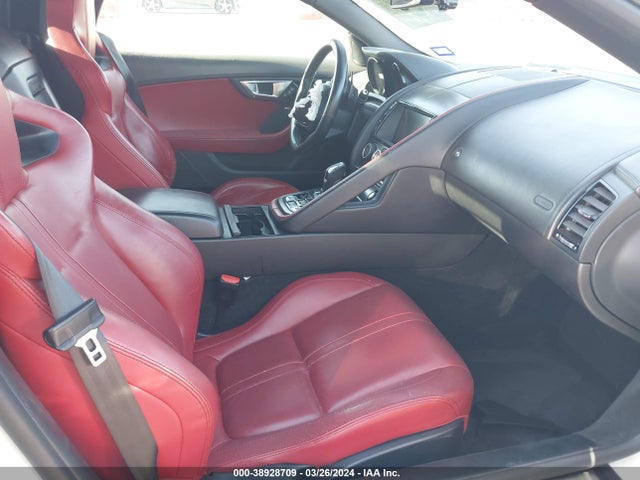 2016 JAGUAR F-TYPE SAJWA6FU6G8K35066 Photo 4