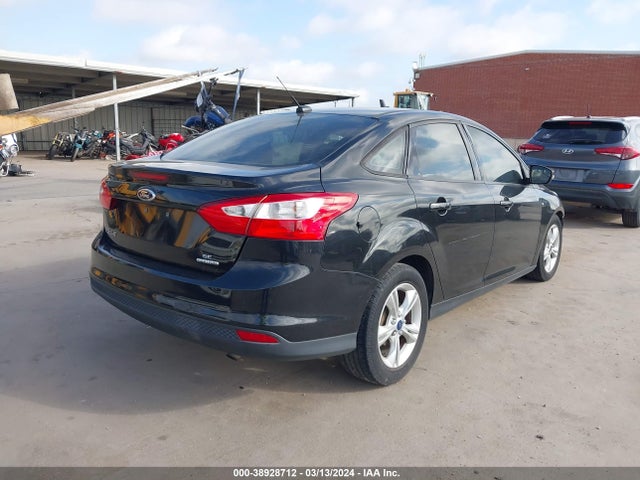 Ford FOCUS SE 2014 1FADP3F26EL354642 Image 4
