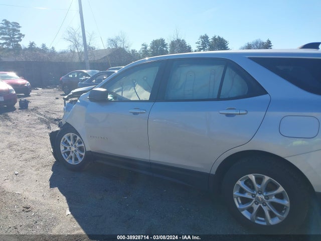 Chevrolet EQUINOX LS 2018 2GNAXHEV8J6223843 Image 15