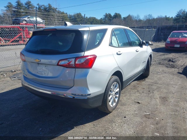 Chevrolet EQUINOX LS 2018 2GNAXHEV8J6223843 Image 4