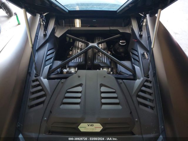 ZHWUF4ZF5LLA13371 Lamborghini HURACAN EVO