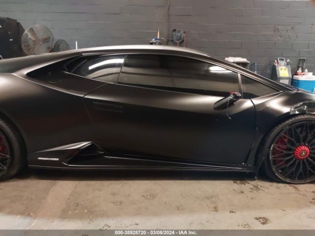 ZHWUF4ZF5LLA13371 Lamborghini HURACAN EVO