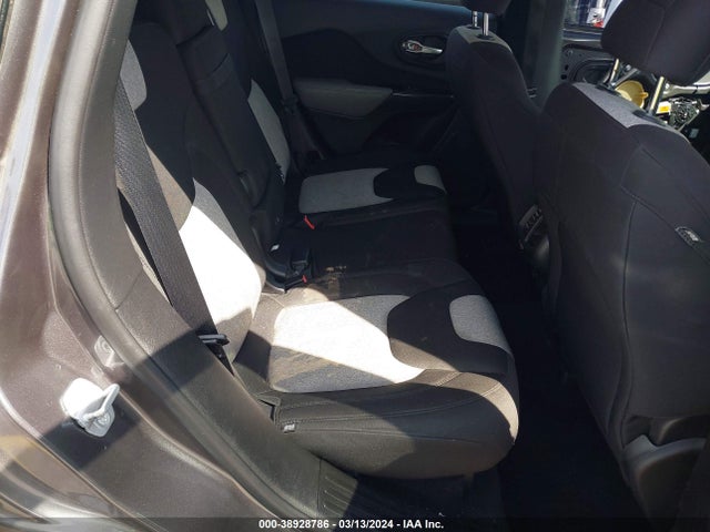 Jeep Cherokee Latitude 2014 1C4PJLCB4EW147906 Image 8