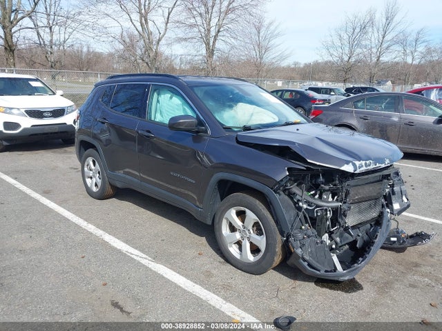 Jeep Compass Latitude 4x4 2018 3C4NJDBB9JT436181 Image 1