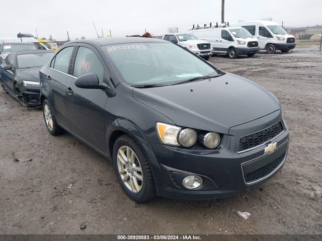 Chevrolet Sonic Lt Auto 2015 1G1JC5SG6F4114341 Image 1