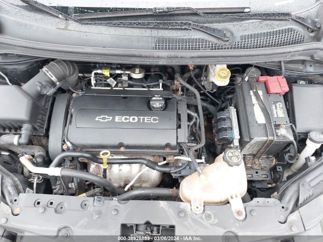 Chevrolet Sonic Lt Auto 2015 1G1JC5SG6F4114341 Image 10