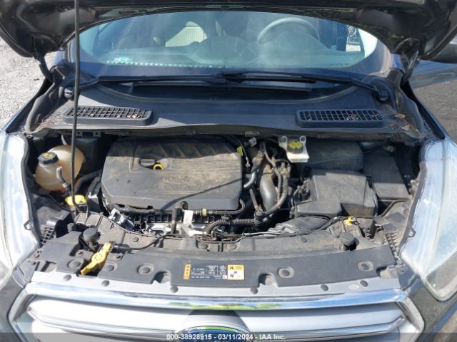1FMCU9GD3HUD78425 Ford ESCAPE SE