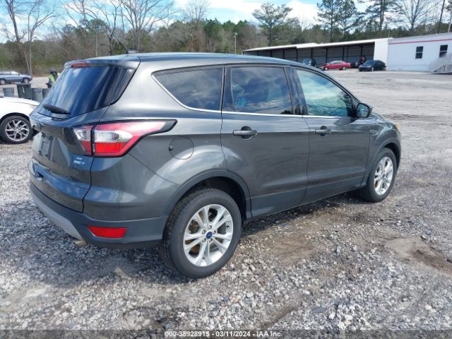 1FMCU9GD3HUD78425 Ford ESCAPE SE