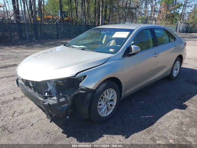 Toyota CAMRY LE 2017 4T1BF1FK2HU708773 Image 2