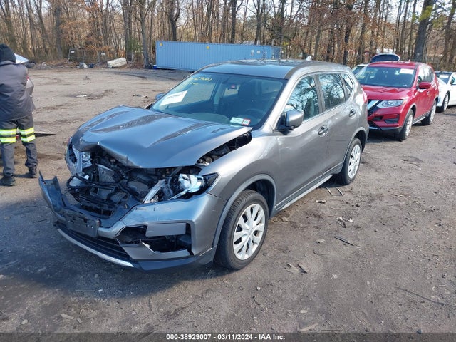Nissan ROGUE S 2017 JN8AT2MV5HW263126 Image 2