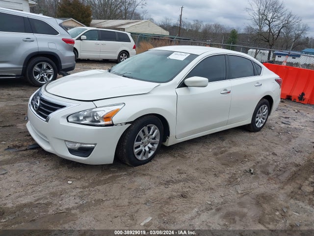 Nissan Altima 2.5 S 2015 1N4AL3AP7FC270798 Image 2