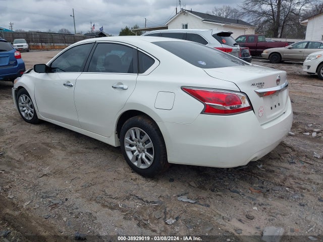 Nissan Altima 2.5 S 2015 1N4AL3AP7FC270798 Image 3