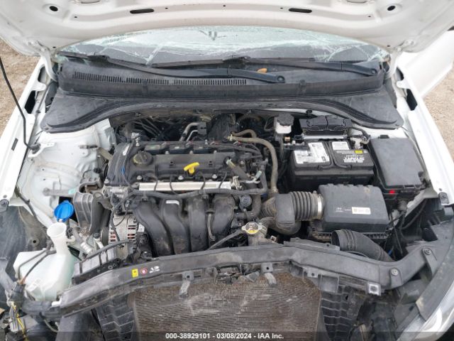 5NPD74LF6JH379451 Hyundai ELANTRA SE