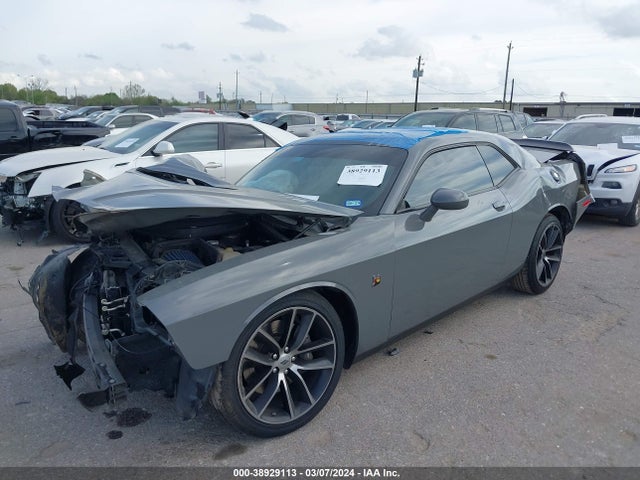 Dodge Challenger 392 Hemi Scat Pack Shaker 2017 2C3CDZFJ0HH605024 Image 2