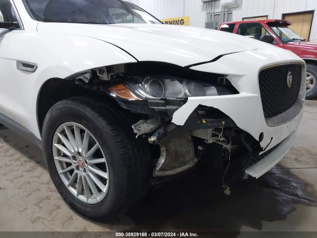 2019 JAGUAR F-PACE SADCS2FX2KA391967 Photo 5