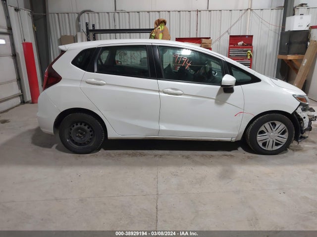 Honda FIT LX 2019 3HGGK5H4XKM713020 Image 14