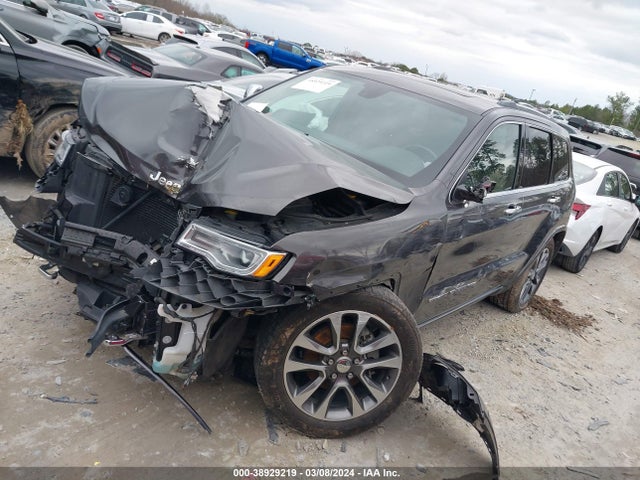 1C4RJFCG9JC215828 Jeep Grand Cherokee Overland 4x4