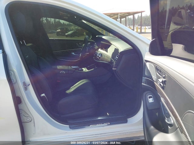 WDDUG8JB0JA372838 Mercedes-Benz Amg S 63 4matic
