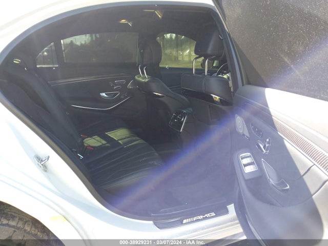 WDDUG8JB0JA372838 Mercedes-Benz Amg S 63 4matic