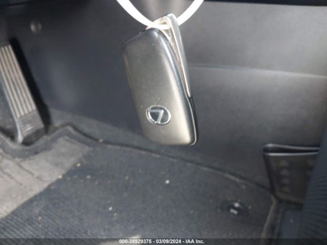 2T2ZZMCA7GC028690 Lexus RX 350