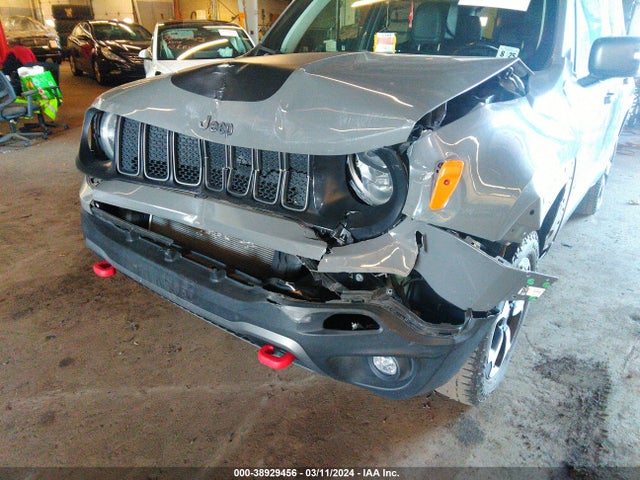 ZACNJBC15LPL68849 Jeep Renegade Trailhawk 4x4