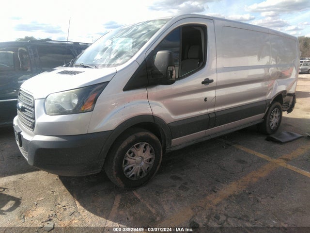 Ford Transit-150 2016 1FTYE1YM4GKB03048 Image 2