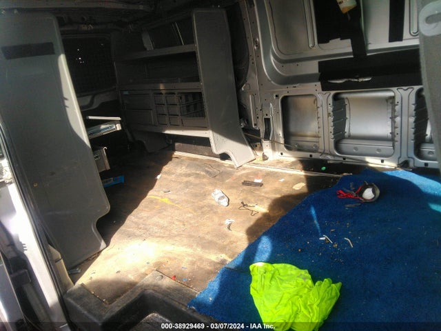 Ford Transit-150 2016 1FTYE1YM4GKB03048 Image 8