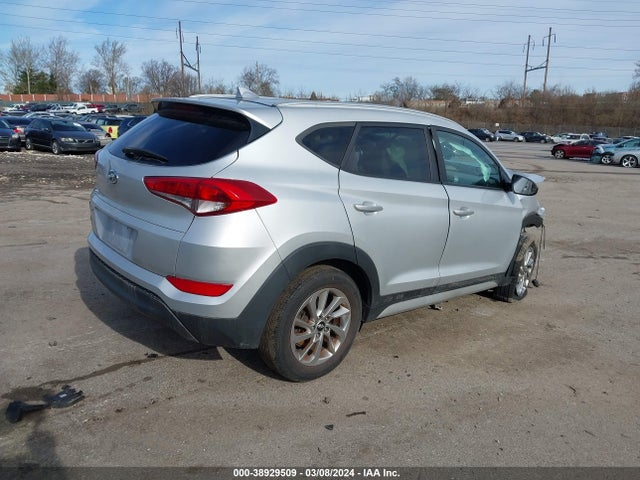 Hyundai TUCSON SEL 2018 KM8J33A45JU706174 Image 4