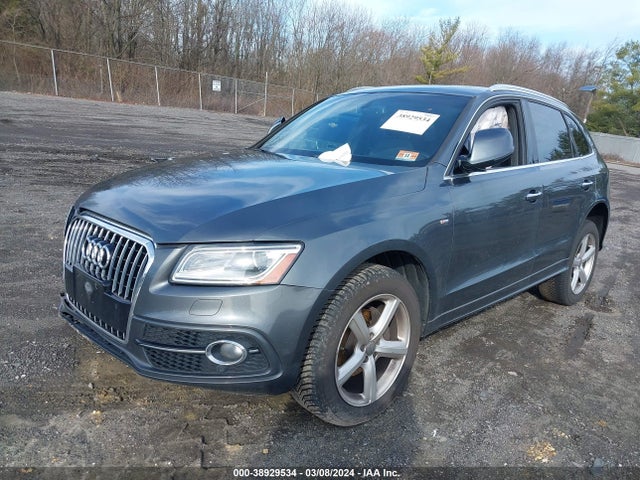 Audi Q5 2.0t Premium 2017 WA1M2AFPXHA061801 Image 2