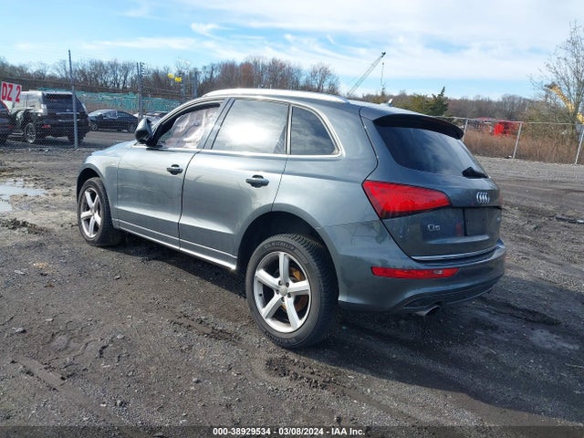 Audi Q5 2.0t Premium 2017 WA1M2AFPXHA061801 Image 3