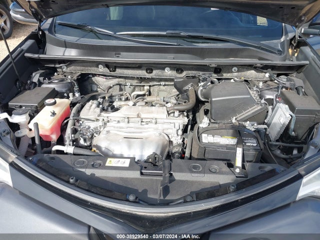 Toyota RAV4 SE 2018 JTMNFREV3JJ172919 Image 10