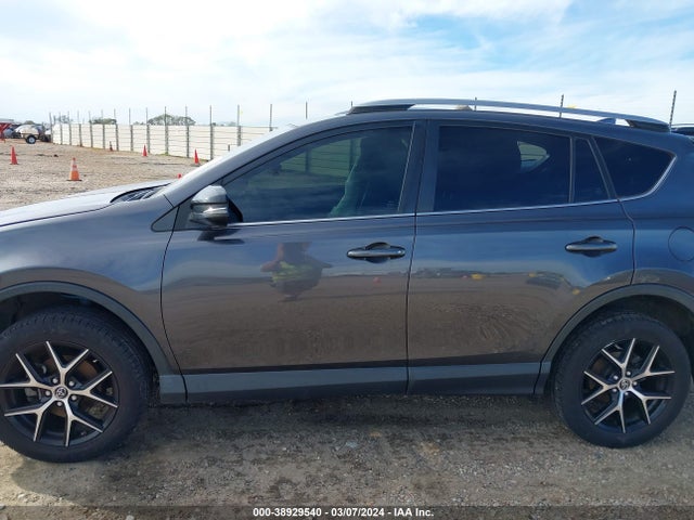 Toyota RAV4 SE 2018 JTMNFREV3JJ172919 Image 14