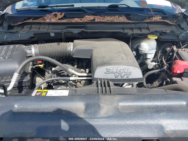 1C6RR7GG1JS319459 RAM 1500 Slt Quad Cab 4x4 6'4 Box