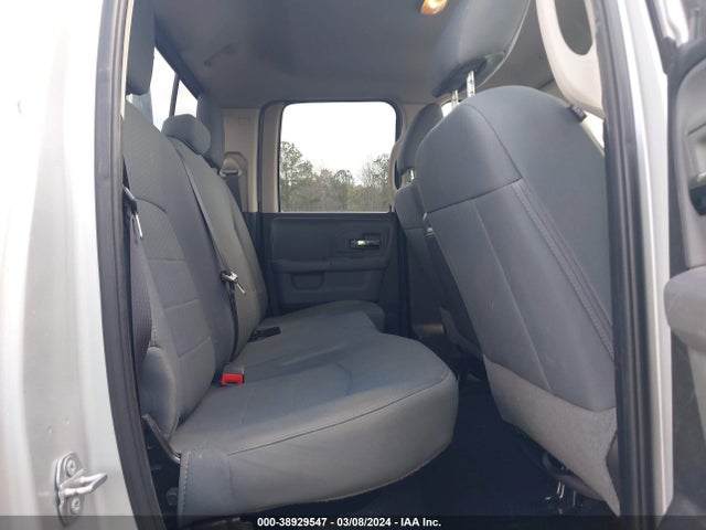 1C6RR7GG1JS319459 RAM 1500 Slt Quad Cab 4x4 6'4 Box