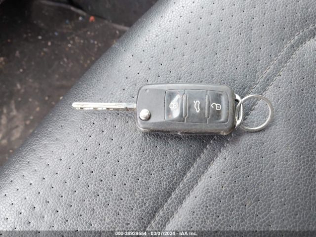 1VWBV7A35FC042633 Volkswagen Passat 2.0l Tdi Se