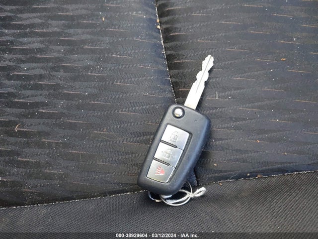 Nissan ROGUE S 2017 KNMAT2MT0HP500092 Image 11