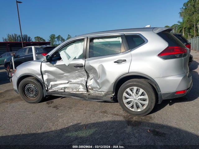 Nissan ROGUE S 2017 KNMAT2MT0HP500092 Image 14